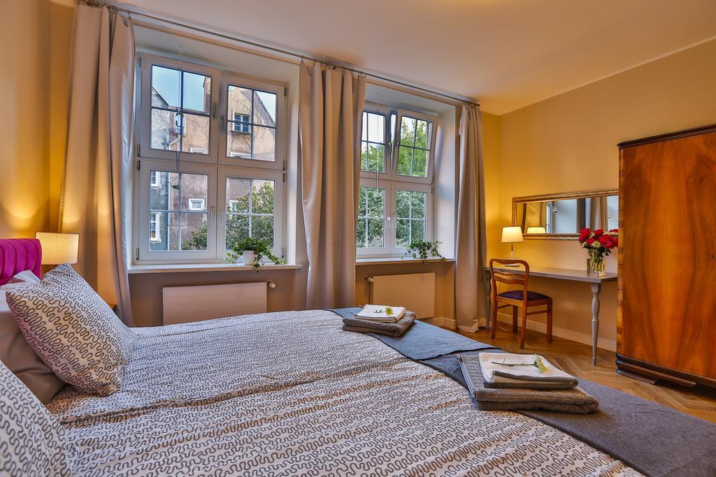 Apartament Bursztynowy Mariacka Old Town Gdansk Ruang foto